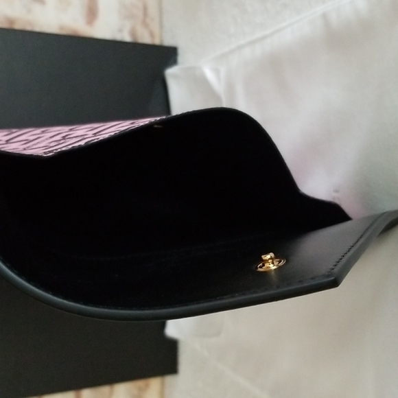 New Versace Greca Printed Envelope Pouch Bag Set (3) - Picture 10 of 14